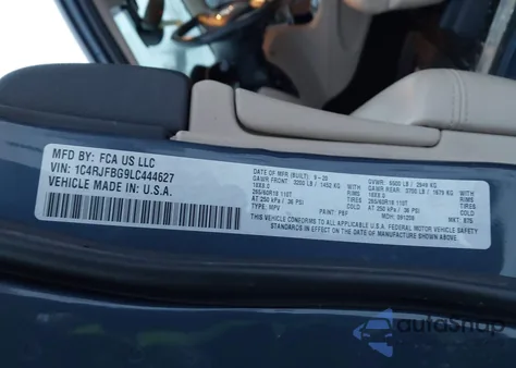 2020 Jeep Grand Cherokee Limited 4X4 z USA, uszkodzony, nr VIN 1C4RJFBG9LC444627